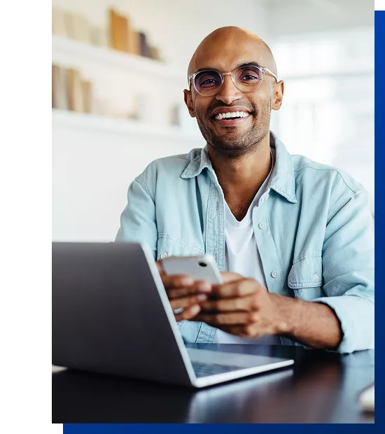 fido-article-man-computer-bluegrad-right