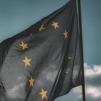 eu-flag-dark.png
